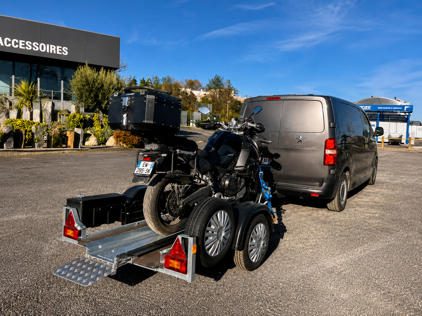 RIMORCHIO PORTA MOTO TYPE-TOP RGW 600 – 2,50 M / 600 KG